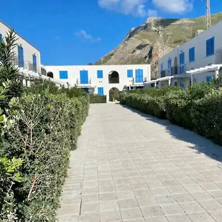 Cala Azzurra Ferienhaus