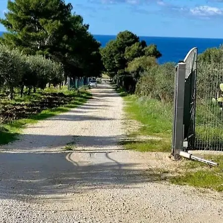 Cala Azzurra Ferienhaus *