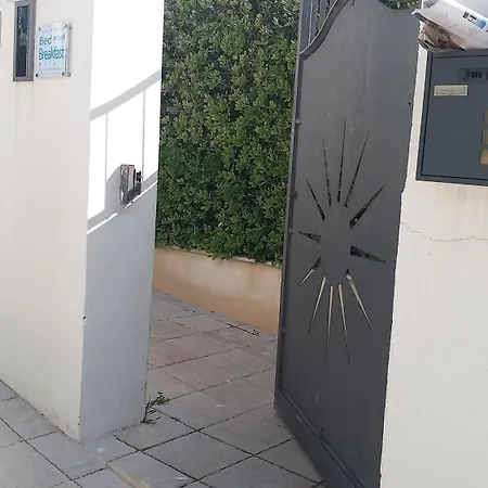 Nyaraló Macari Residence Central Apartment *