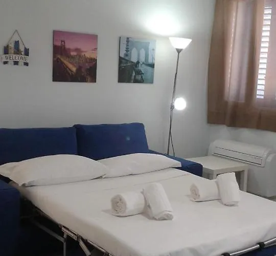 Macari Residence Central Apartment